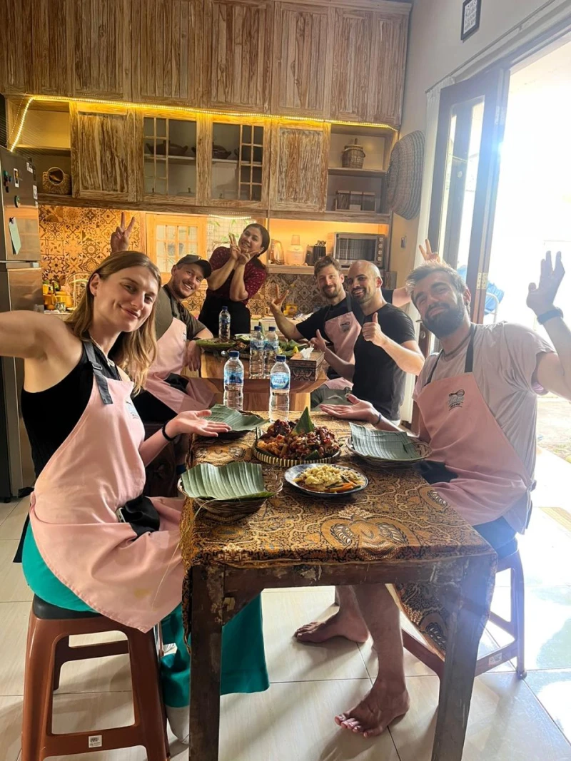 Yogyakarta: 3-hour Cooking Class with Market Tour